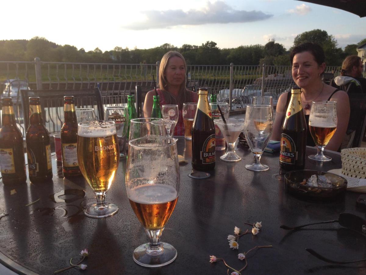 Leitrim Marina Hotel Carrick-on-Shannon Bagian luar foto