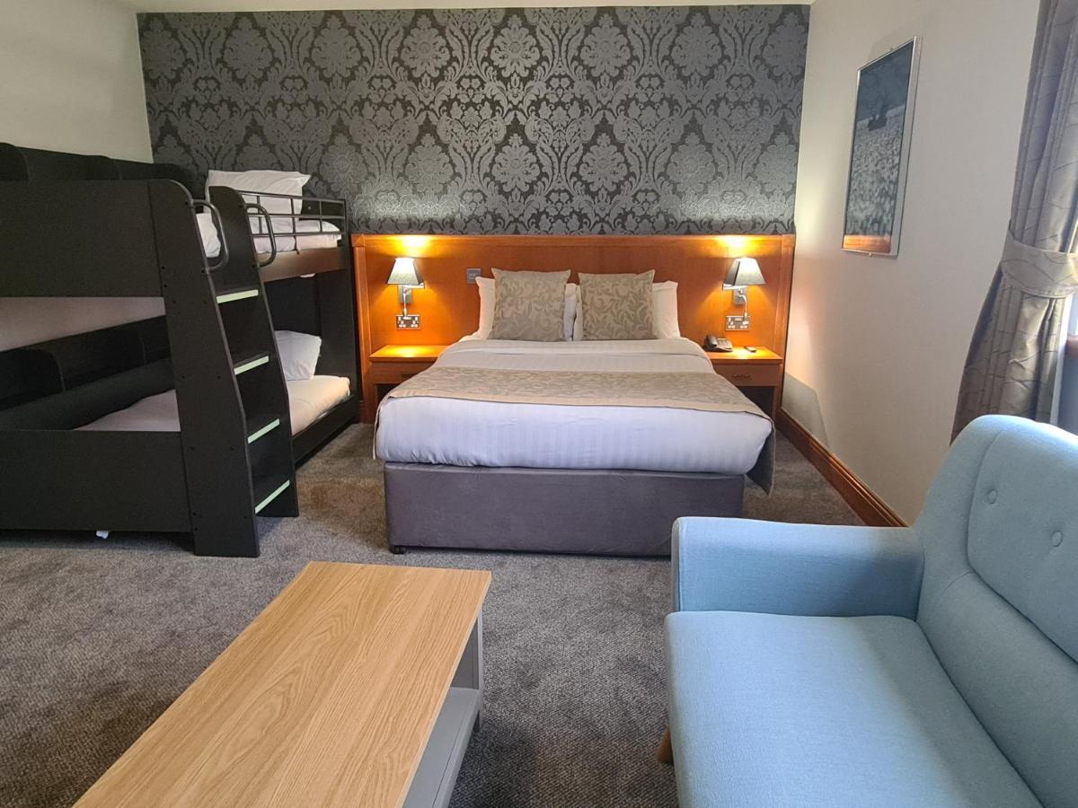 Leitrim Marina Hotel Carrick-on-Shannon Bagian luar foto