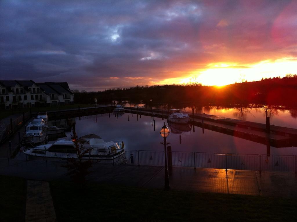 Leitrim Marina Hotel Carrick-on-Shannon Bagian luar foto